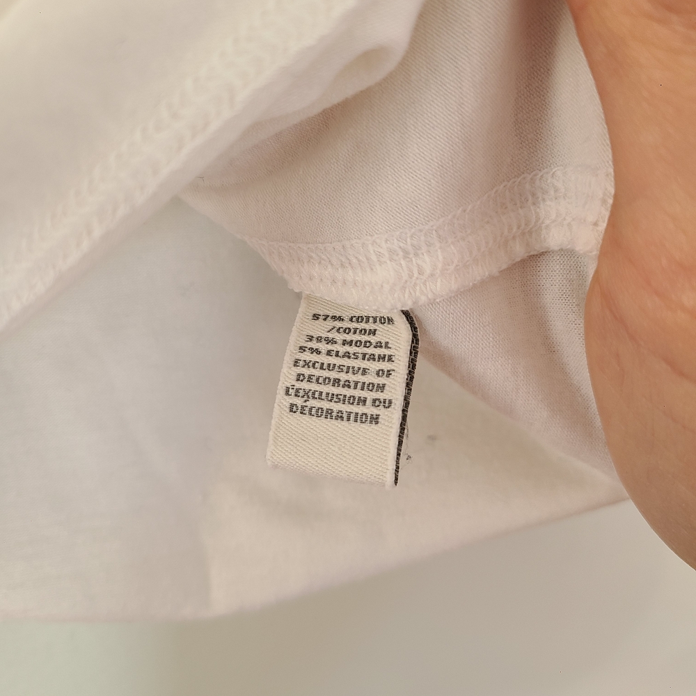 Abercrombie White V-Neck T-Shirt - Picture 3 of 4